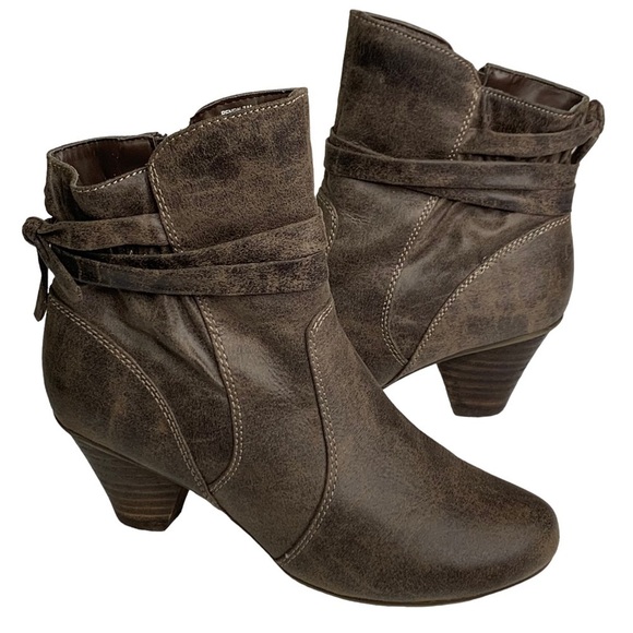 Bare Traps Like New Side Zip Distressed  Brown Ankle Boot 2” Stacked Heel Size 7 - Picture 3 of 12